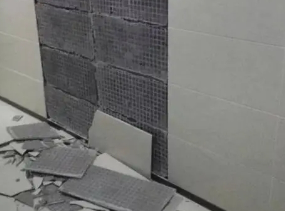 吉利瓷砖空鼓维修公司分享下吉利墙砖松动维修的知识